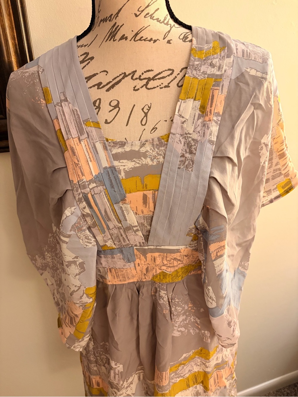 Twinkle by Wenlan Gray Dress with Yellow, Peach & Blue Abstract Print
